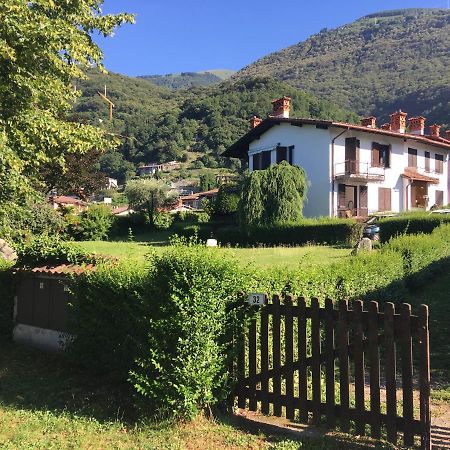 Favoloso Appartamento Fronte Lago, جيرا لاريو المظهر الخارجي الصورة