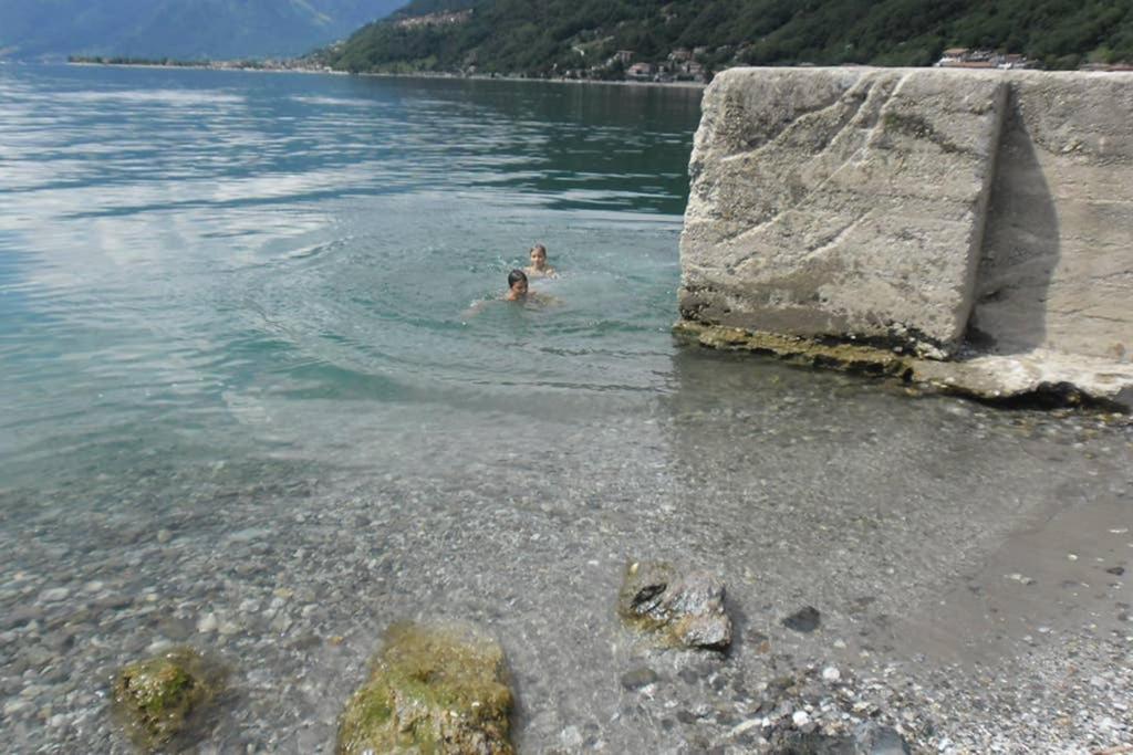 Favoloso Appartamento Fronte Lago, جيرا لاريو المظهر الخارجي الصورة