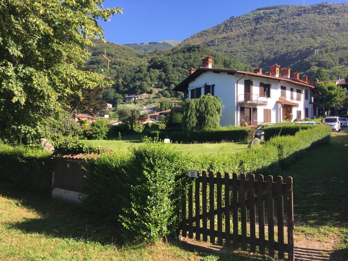 Favoloso Appartamento Fronte Lago, جيرا لاريو المظهر الخارجي الصورة