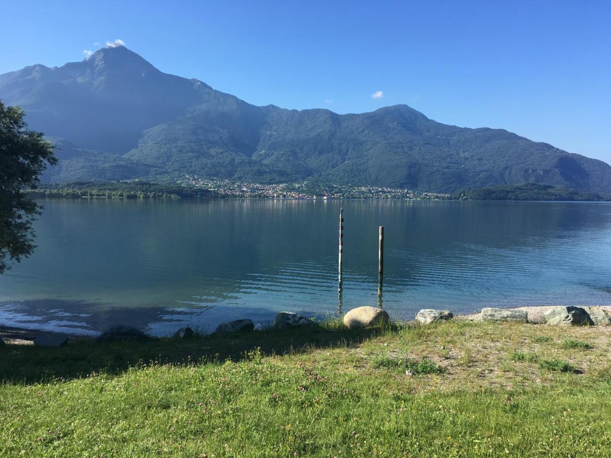 Favoloso Appartamento Fronte Lago, جيرا لاريو المظهر الخارجي الصورة